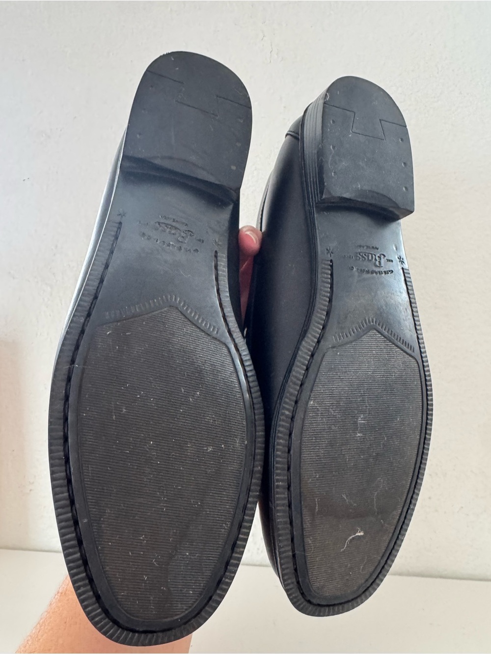 G.H. Bass & Co. Whitney Easy Weejun Black White Two-Tone Penny Loafers Size 8.5 - Picture 2 of 9